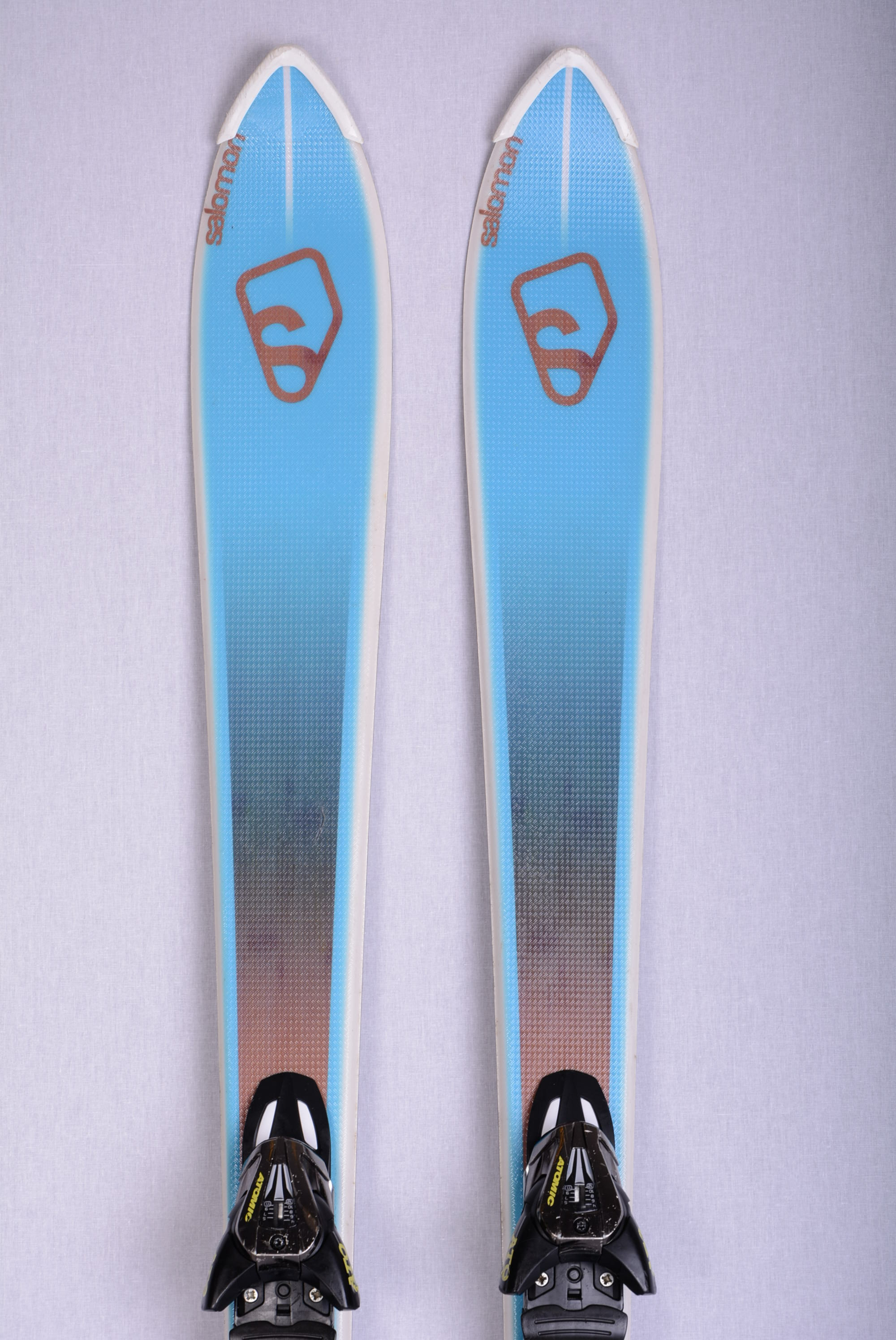 skis SALOMON BBR 7.5 Vshape, Woodcore + Salomon Z10 ( like NEW