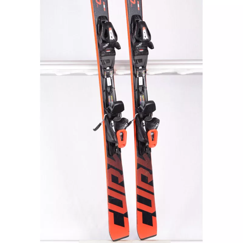skidor FISCHER THE CURV XTR 2020, Woodcore, grip walk + Fischer RS 10 ( TOP-tillstånd )