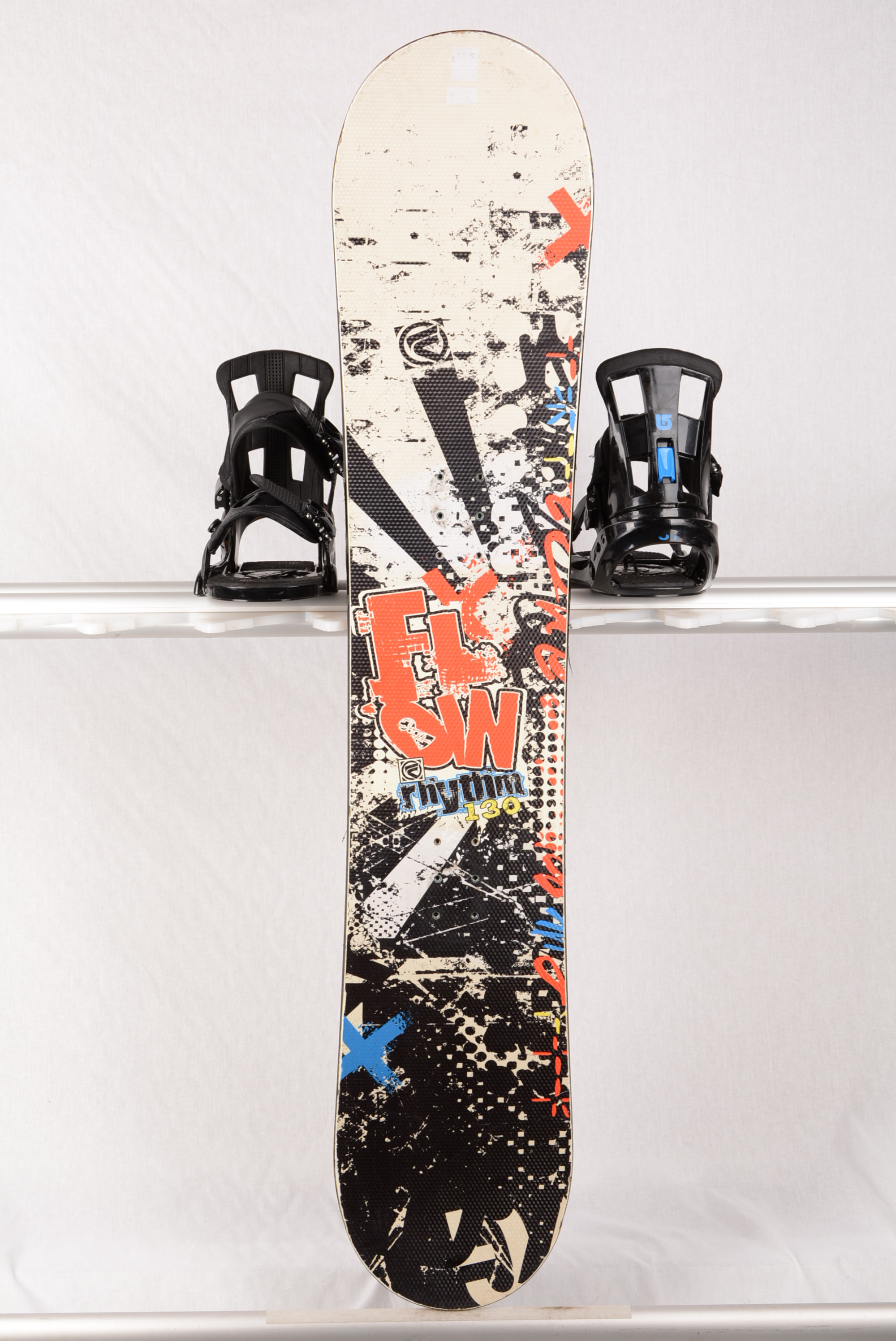 snowboard FLOW RHYTHM, Black/white/red, WOODCORE, sidewall, HYBRID/rocker