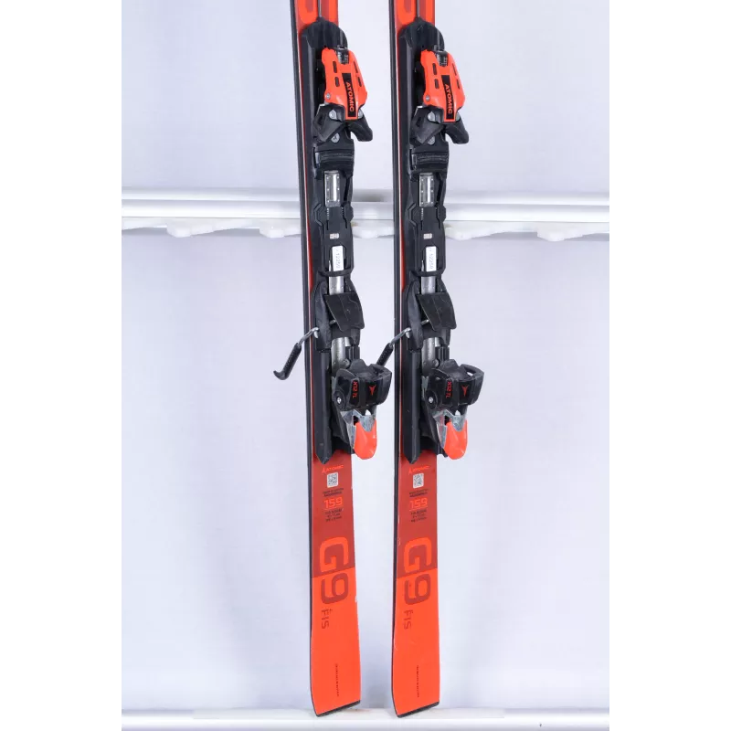 skidor ATOMIC REDSTER G9 FIS, Fis Norm,Servotec, Power woodcore, Titanum Powered, Full Sidewall + Atomic X 12 TL