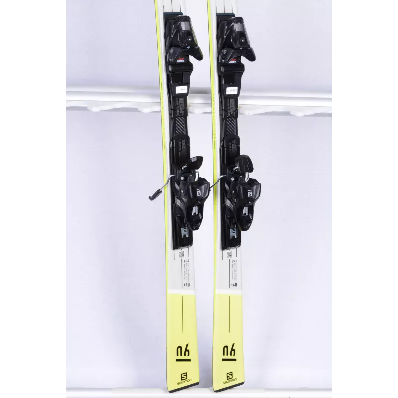 ski's SALOMON S/MAX 6, 2022 white, edge amplifier sl, grip walk + Salomon M10 ( TOP staat )