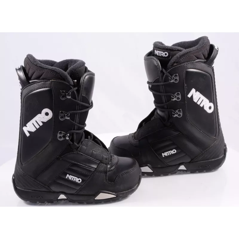 snowboardové topánky NITRO, black/white ( TOP stav )