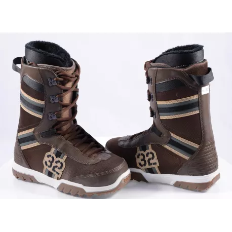chaussures snowboard neuves THIRTYTWO LASHED, brown ( NEUVES )